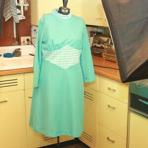 Vintage Women's 70's Dress Polyester Party Outfit